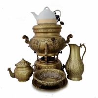 خرید، قیمت و مشخصات سماور گازی سه کاره به حجم 8 لیتر همراه ست سینی، پارچ و قندان با رنگ آنتیک و دارای ضمانت - چترزندگی