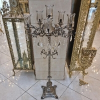 خرید، قیمت و مشخصات کنار سالنی پایه دار در رنگ های سفید، طلایی و نقره ای از جنس آلیاژ با دوام و دارای ضمانت - چترزندگی