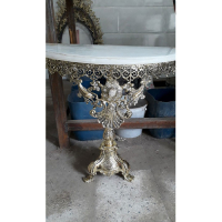 خرید، قیمت و مشخصات میز خاطره برنزی تک پایه، طرح گل با رویه سنگ مرمر به قیمت تولیدی _ چتر زندگی