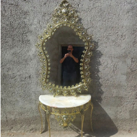 خرید، قیمت و مشخصات آینه کنسول برنزی مدل تاج دار، دور گل با سنگ مرمر به قیمت تولیدی _ چتر زندگی