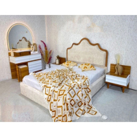 خرید، قیمت و مشخصات سرویس خواب مدل سلطنتی شامل میز آرایش، صندلی و پاتختی، شیک و مدرن _ چترزندگی
