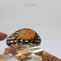 خرید آنلاین، انگشتر مردانه با نگین عقیق یمنی پرتغالی حکاکی شده دست ساز با رکاب نقره مدل پولکی، زیر قیمت بازار | چترزندگی