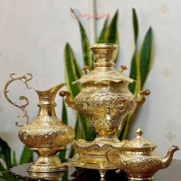 خرید آنلاین، سرویس سماور 3.5 لیتری زغالی تنوره دار برنجی به رنگ طلایی با طراحی جدید و قلم زنی اعلاء، زیر قیمت بازار | چترزندگی