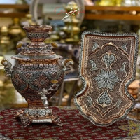 خرید آنلاین، سرویس 3.5 لیتری زغالی برنجی با آبکاری نقره و مس، قلم زنی سیاه پر کار با ظرافت خاص، با قیمت مناسب | چترزندگی