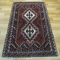 خرید آنلاین، فرش بافته شده با دست شهربابك سيرجان، طرح ۲ ترنج رنگ زمینه لاكي کد ۳۹۷۱۷، زیر قیمت بازار | چترزندگی