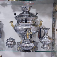 خرید، قیمت و مشخصات سرویس کامل سماور مدل مهستان 12 لیتری پایه و دسته طلایی با کیفیت و رنگ ثابت _ هنرظریف