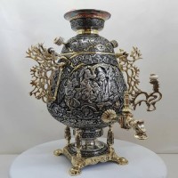 خرید آنلاین، سماور 8 لیتری زغالی برنجی با قلم زنی سیاه نیمه برجسته در مدل فوق زیبای جام، طرح بزم، اسلیمی و گل مرغ، زیر قیمت بازار | چترزندگی