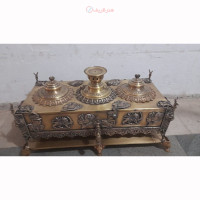 خرید آنلاین، منقل سماوری با قلم زنی طرح شیرو شمشیر، جنس برنج با دو محفظه زغال سفارشی ساز، کیفیت بالا، زیر قیمت بازار | چترزندگی