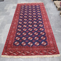 خرید آنلاین، فرش هنر بافت دست ترکمن ۵۰ ساله درحدنو طرح قابي، رنگ زمینه سرمه اي با حاشیه لاكي کد ۳۹۷۵۹، زیر قیمت بازار | چترزندگی