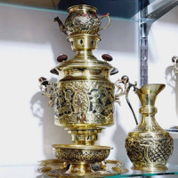 خرید، قیمت و مشخصات سرویس سماور ۶ لیتری برنجی زغالی عالی نسب، ورق ضخیم برنجی، جنس دسته پایه برنجی | هنرظریف