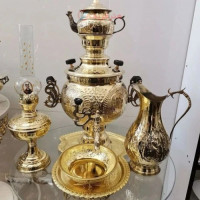 خرید آنلاین، سرویس براق سماور 6 لیتری ذغالی برنجی، دسته ماهی با قلم زنی اعلاء دست، رنگ طلایی، زیر قیمت بازار | چترزندگی