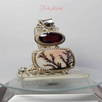 خرید آنلاین، گردنبند ۱۴ قیراط تورمالین کلکسیونی با شجر تک درخت یمنی، هردو با قاب طلا و نقره اثر دست استاد دانیال، زیر قیمت بازار | چترزندگی