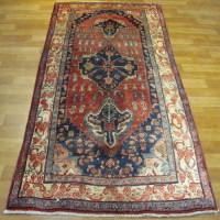 خرید آنلاین، فرش هنر بافت دست آنتیک بيجار ۶۰ ساله طرح لچک و ترنج سایز قاليچه رنگ زمینه لاكي رنگ حاشیه كرم کد ۴۰۰۱۷، قیمت عالی | چترزندگی