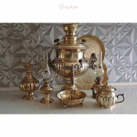خرید آنلاین، سرویس براق سماور 7 لیتری ذغالی برنجی، قلم زنی خطی، همراه با کیفیت عالی و ضخامت ورق، زیر قیمت بازار | چترزندگی